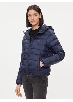 Tommy Jeans Kurtka zimowa Quilted DW0DW09350 Granatowy Regular Fit ze sklepu MODIVO w kategorii Kurtki damskie - zdjęcie 181192596