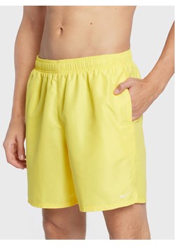 Nike Szorty kąpielowe Volley NESSA559 Żółty Regular Fit ze sklepu MODIVO w kategorii Kąpielówki - zdjęcie 181193085