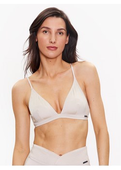 Calvin Klein Swimwear Góra od bikini KW0KW02143 Beżowy ze sklepu MODIVO w kategorii Stroje kąpielowe - zdjęcie 181193256