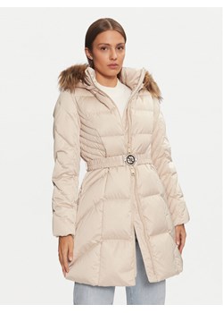 Guess Kurtka puchowa New Olga W4BL40 WEX52 Beżowy Regular Fit - id: 0000304259326 - marki Guess - 181193439 Guess Kurtka puchowa New Olga W4BL40 WEX52 Beżowy Regular Fit ze sklepu MODIVO w kategorii Kurtki damskie - zdjęcie 181193439