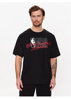New Era T-Shirt NBA Logo Script 60332208 Czarny Oversize ze sklepu MODIVO w kategorii T-shirty męskie - zdjęcie 181193538