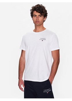 Tommy Hilfiger T-Shirt UM0UM02916 Biały Regular Fit ze sklepu MODIVO w kategorii T-shirty męskie - zdjęcie 181194267