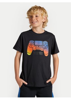 Coccodrillo T-Shirt ZC4143202DBJ Czarny Regular Fit ze sklepu MODIVO w kategorii T-shirty chłopięce - zdjęcie 181194475