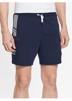 EA7 Emporio Armani Szorty sportowe 3RPS55 PJLIZ 1554 Granatowy Regular Fit ze sklepu MODIVO w kategorii Spodenki męskie - zdjęcie 181194627