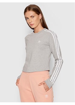 adidas Bluzka adicolor Classics H33570 Szary Standard Fit ze sklepu MODIVO w kategorii Bluzki damskie - zdjęcie 181194976