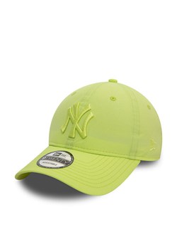New Era Czapka z daszkiem Nylon 9Twenty Neyya 60565552 Zielony ze sklepu MODIVO w kategorii Czapki z daszkiem damskie - zdjęcie 181196126