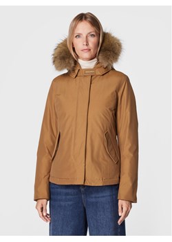 Woolrich Kurtka puchowa Arctic Raccoon CFWWOU0548FRUT0001 Brązowy Regular Fit ze sklepu MODIVO w kategorii Kurtki damskie - zdjęcie 181196297