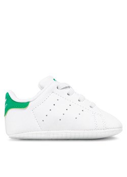 adidas Sneakersy Stan Smith Crib FY7890 Biały ze sklepu MODIVO w kategorii Buciki niemowlęce - zdjęcie 181197316