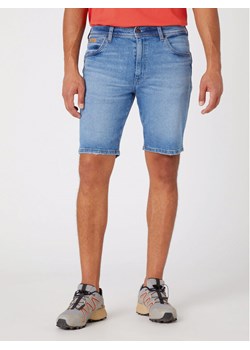 Wrangler Szorty jeansowe W11C84Z94 112330706 Niebieski Slim Fit ze sklepu MODIVO w kategorii Spodenki męskie - zdjęcie 181197689