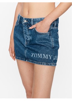 Tommy Jeans Spódnica jeansowa Micro DW0DW14834 Granatowy Regular Fit ze sklepu MODIVO w kategorii Spódnice - zdjęcie 181198118