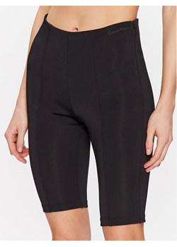 Calvin Klein Kolarki Technical Knit Bike K20K205256 Czarny Slim Fit ze sklepu MODIVO w kategorii Szorty - zdjęcie 181198327