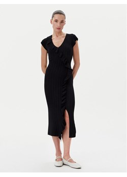 TWINSET Sukienka dzianinowa 251LB3CAA Czarny Slim Fit ze sklepu MODIVO w kategorii Sukienki - zdjęcie 181198498