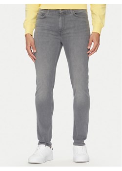 Tommy Hilfiger Jeansy Bleecker MW0MW38828 Szary Slim Fit ze sklepu MODIVO w kategorii Jeansy męskie - zdjęcie 181198519