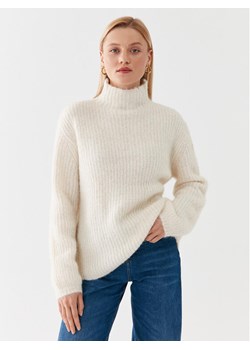 Bruuns Bazaar Golf Syringa BBW2465 Écru Loose Fit ze sklepu MODIVO w kategorii Swetry damskie - zdjęcie 181199437