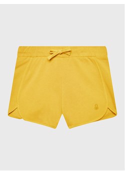 United Colors Of Benetton Szorty sportowe 3J70G900O Żółty Regular Fit ze sklepu MODIVO w kategorii Spodenki niemowlęce - zdjęcie 181199676