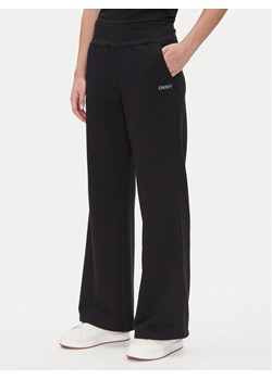 DKNY Spodnie dresowe DP5P3601 Czarny Regular Fit - id: 0000304880155 - marki DKNY - 181199776 DKNY Spodnie dresowe DP5P3601 Czarny Regular Fit ze sklepu MODIVO w kategorii Spodnie damskie - zdjęcie 181199776
