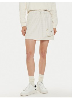 Guess Spódnica mini V4BD00 WGLW2 Écru Regular Fit ze sklepu MODIVO w kategorii Spódnice - zdjęcie 181201438