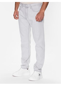 Calvin Klein Jeans Jeansy J30J322797 Szary Straight Fit ze sklepu MODIVO w kategorii Jeansy męskie - zdjęcie 181202119