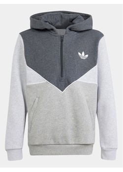 adidas Bluza adicolor IN3981 Szary Regular Fit ze sklepu MODIVO w kategorii Bluzy chłopięce - zdjęcie 181202769