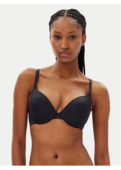 Hunkemöller Biustonosz push-up Smooth 206746 Czarny ze sklepu MODIVO w kategorii Biustonosze - zdjęcie 181202775