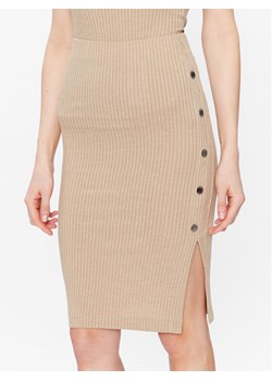 Guess Spódnica ołówkowa Edna W3GD99 KBPF0 Beżowy Slim Fit ze sklepu MODIVO w kategorii Spódnice - zdjęcie 181203499