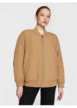 Calvin Klein Kurtka bomber K20K205001 Brązowy Relaxed Fit ze sklepu MODIVO w kategorii Kurtki damskie - zdjęcie 181205408
