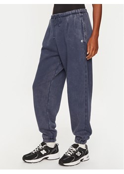 Deha Spodnie dresowe C12165 Granatowy Loose Fit ze sklepu MODIVO w kategorii Spodnie damskie - zdjęcie 181205726