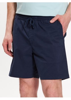 Vans Szorty sportowe Range VN0A5FKD Granatowy Relaxed Fit ze sklepu MODIVO w kategorii Spodenki męskie - zdjęcie 181207089