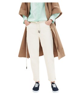 Tom Tailor Jeansy 1035538 Écru Slim Fit ze sklepu MODIVO w kategorii Jeansy damskie - zdjęcie 181207126