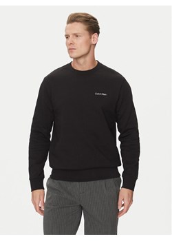 Calvin Klein Bluza Linear Box Logo K10K114259 Czarny Regular Fit ze sklepu MODIVO w kategorii Bluzy męskie - zdjęcie 181207259