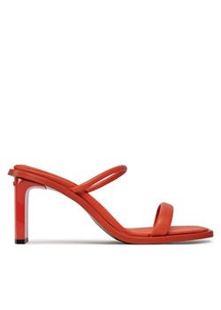 Calvin Klein Klapki Padded Curved Stil Slide 70 HW0HW01992 Czerwony ze sklepu MODIVO w kategorii Klapki damskie - zdjęcie 181207707