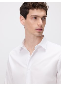 Reserved - Bawełniana koszula slim fit - biały ze sklepu Reserved w kategorii Koszule męskie - zdjęcie 181221276