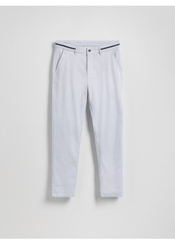Reserved - Spodnie chino slim fit - jasnoniebieski ze sklepu Reserved w kategorii Spodnie męskie - zdjęcie 181221827