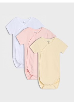 Sinsay - Body z prążkowanej dzianiny 3 pack - biały ze sklepu Sinsay w kategorii Odzież dla niemowląt - zdjęcie 181223146