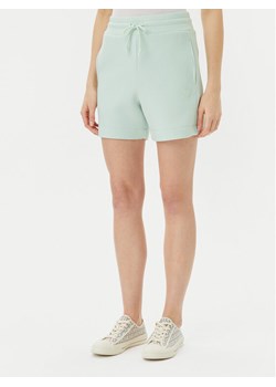 Guess Szorty sportowe V2YD10 K7UW2 Zielony Regular Fit ze sklepu MODIVO w kategorii Szorty - zdjęcie 181226917