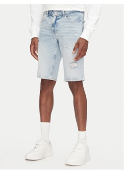 Tommy Jeans Szorty jeansowe Ronnie DM0DM21300 Niebieski Regular Fit ze sklepu MODIVO w kategorii Spodenki męskie - zdjęcie 181227027