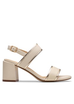 Clarks Sandały Ezoria Sling 26181301 Beżowy ze sklepu MODIVO w kategorii Sandały damskie - zdjęcie 181227118