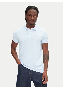 Tommy Jeans Polo DM0DM20676 Błękitny Slim Fit - id: 0000304661952 - marki Tommy Jeans - 181227395 Tommy Jeans Polo DM0DM20676 Błękitny Slim Fit ze sklepu MODIVO w kategorii T-shirty męskie - zdjęcie 181227395