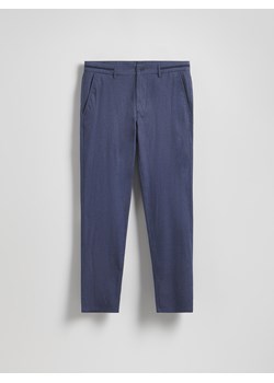 Reserved - Spodnie chino slim fit - granatowy ze sklepu Reserved w kategorii Spodnie męskie - zdjęcie 181230078