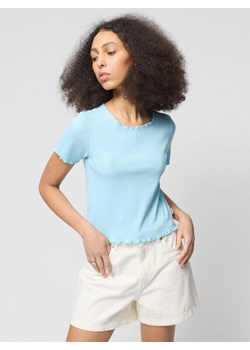 Damski t-shirt crop-top Outhorn OTHWSS24TTSHF1487 - niebieski ze sklepu Sportstylestory.com w kategorii Bluzki damskie - zdjęcie 181231965