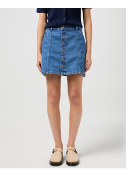 DAMSKA SPÓDNICA WRANGLER DENIM MINI SKIRT MID WASH 112352524 ze sklepu YouNeedit.pl w kategorii Spódnice - zdjęcie 181235505