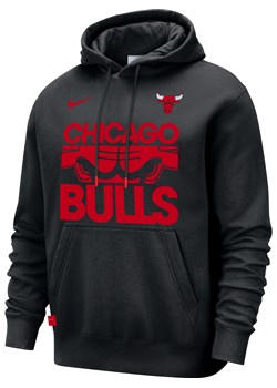Męska bluza z kapturem NBA Nike Chicago Bulls Club Courtside - Czerń ze sklepu Nike poland w kategorii Bluzy męskie - zdjęcie 181235756