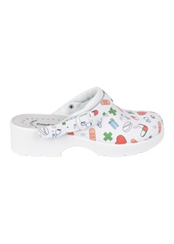 Vriston Buty damskie skórzane chodaki klapki w medyczne wzory comfooty Alice białe - id: 224908 - marki Vriston - 181235986 Vriston Buty damskie skórzane chodaki klapki w medyczne wzory comfooty Alice białe ze sklepu ButyModne.pl w kategorii Klapki damskie - zdjęcie 181235986