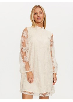 YAS Sukienka koktajlowa Cornelia 26035351 Biały Regular Fit ze sklepu MODIVO w kategorii Sukienki - zdjęcie 181238417