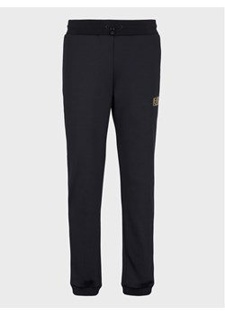 EA7 Emporio Armani Spodnie dresowe 6RPP68 PJRZZ 1200 Czarny Regular Fit ze sklepu MODIVO w kategorii Spodnie męskie - zdjęcie 181244339