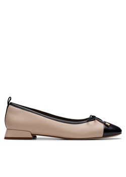 Clarks Baleriny Ubree15 Poppy 26181329 Beżowy ze sklepu MODIVO w kategorii Balerinki - zdjęcie 181244555