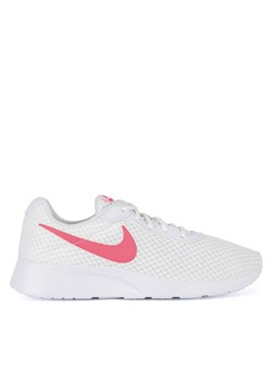 Sneakersy Nike DJ6257-105 Biały ze sklepu eobuwie.pl w kategorii Buty sportowe damskie - zdjęcie 181249755