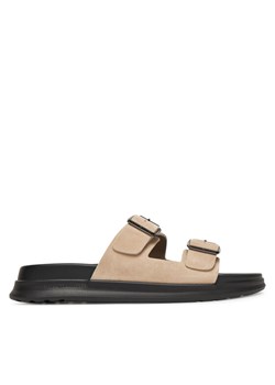 Klapki Tommy Hilfiger D Density Hilfiger Sde Sand FM0FM05413 Beżowy ze sklepu eobuwie.pl w kategorii Klapki męskie - zdjęcie 181251637