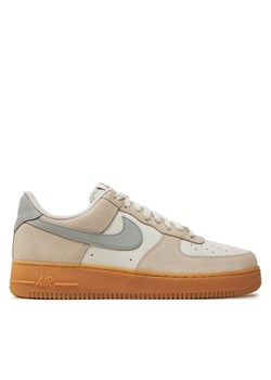 Sneakersy Nike Air Force 1 '07 Lv8 FQ8714 002 Beżowy ze sklepu eobuwie.pl w kategorii Buty sportowe męskie - zdjęcie 181252357