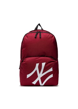 Plecak New Era Disti Multi Stadium Bag Neyyan 60240059 Bordowy ze sklepu eobuwie.pl w kategorii Plecaki - zdjęcie 181256046